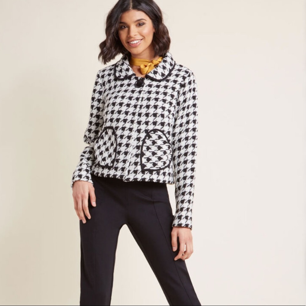 City Cheers Cropped Houndstooth jacket